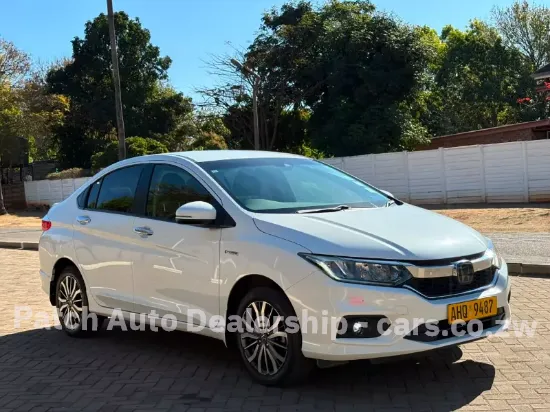 Picture of Honda Grace 2017