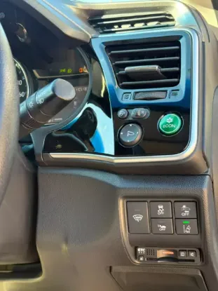 Picture of Honda Grace 2017
