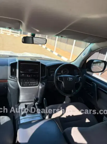 Picture of Toyota Land Cruiser 2016