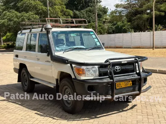 Picture of Toyota Land Cruiser 2017