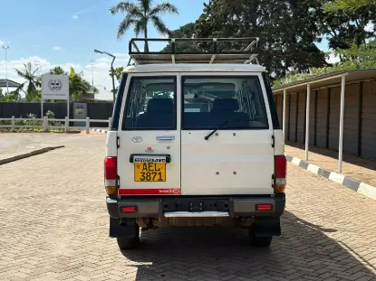 Picture of Toyota Land Cruiser 2017