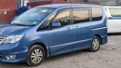 Picture of Affordable Nissan Serena C26 7/8 Seater for Hire !! From