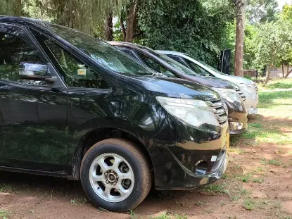 Picture of Affordable Nissan Serena C26 7/8 Seater for Hire !! From