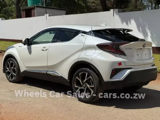 Picture of Toyota C-HR 2017