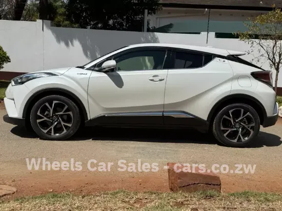Picture of Toyota C-HR 2017