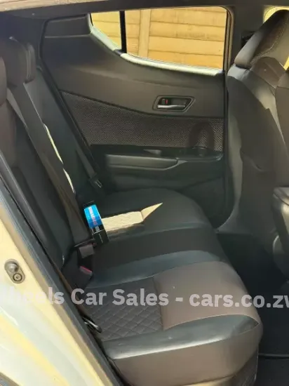 Picture of Toyota C-HR 2017