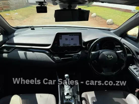 Picture of Toyota C-HR 2017