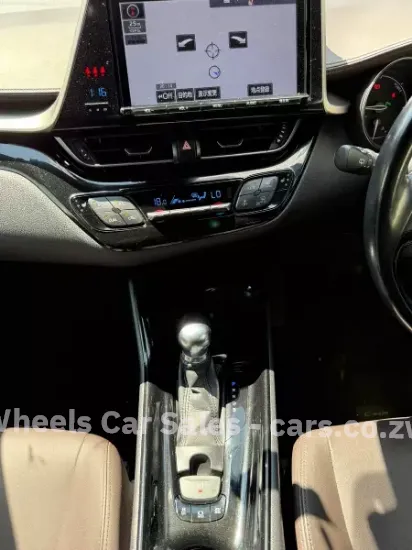 Picture of Toyota C-HR 2017