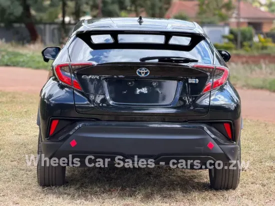 Picture of Toyota C-HR 2018