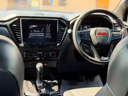 Picture of Isuzu X-Rider 2023