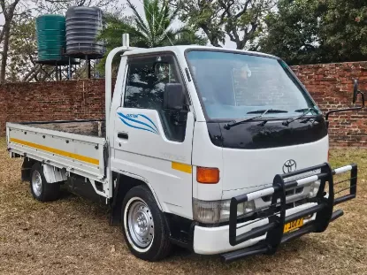 Picture of Toyota Dyna 2009