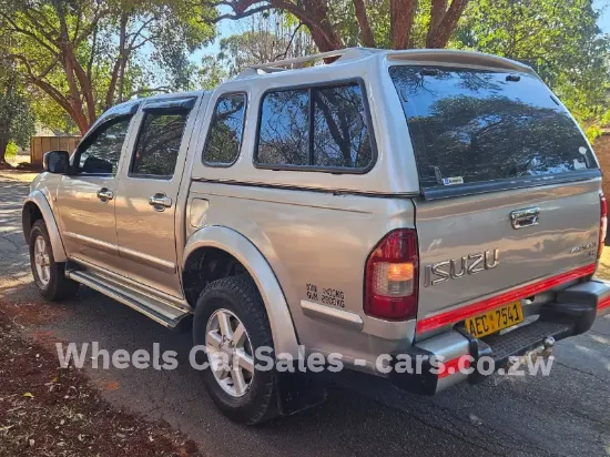 Picture of Isuzu KB300 2011