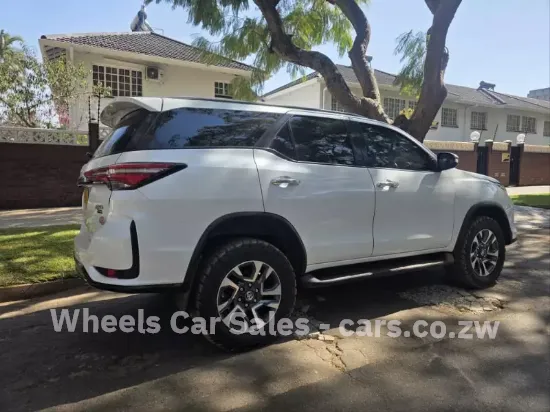 Picture of Toyota Fortuner 2023