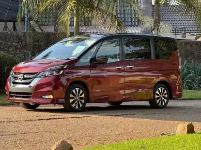 Picture of Comfortable, Classy, Spacious Family Minivans For hire!! From