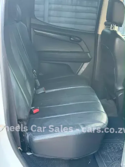 Picture of Isuzu KB250 2015