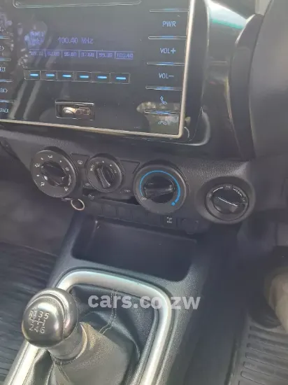 Picture of Toyota Hilux Revo 2016