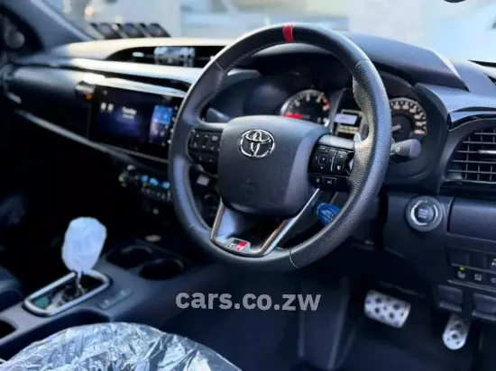 Picture of Toyota Hilux 2025