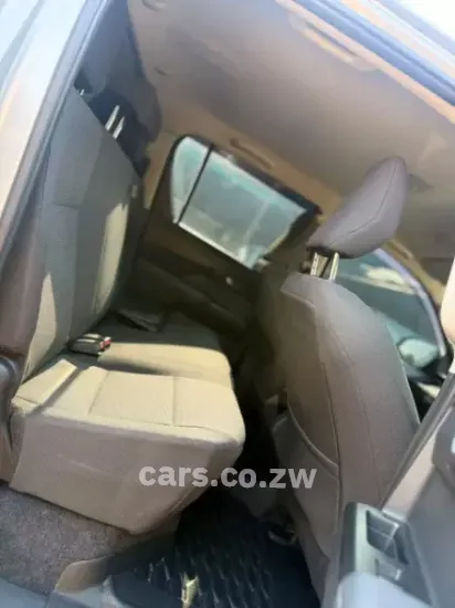 Picture of Toyota Hilux 2025