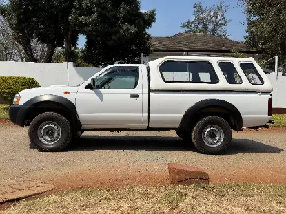 Picture of Nissan NP300 2017
