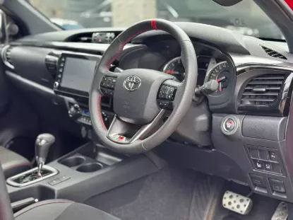 Picture of Toyota Hilux 2022