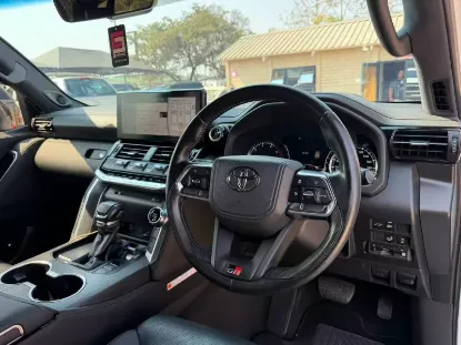 Picture of Toyota Land Cruiser 2023