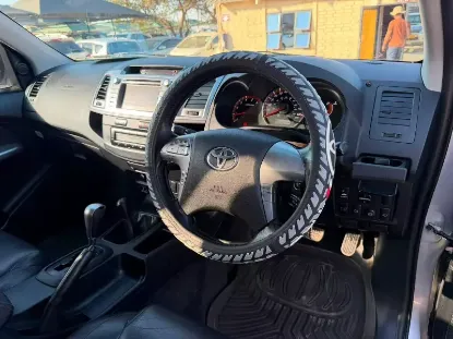 Picture of Toyota Hilux 2015