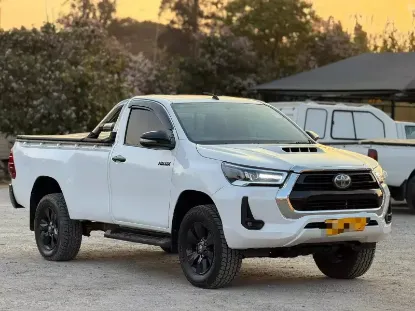 Picture of Toyota Hilux 2016