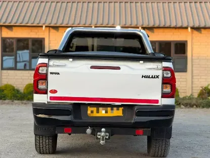 Picture of Toyota Hilux 2016