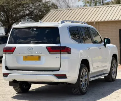 Picture of Toyota Land Cruiser 2023