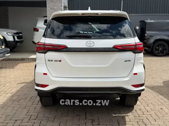 Picture of Toyota Fortuner 2023
