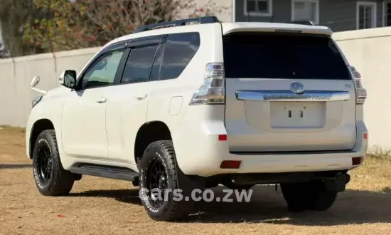 Picture of Toyota Prado 2016