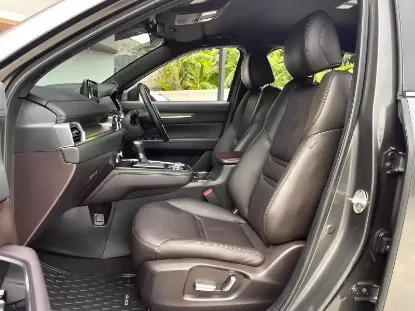 Picture of Mazda CX-8 6/7 seaters for hire!