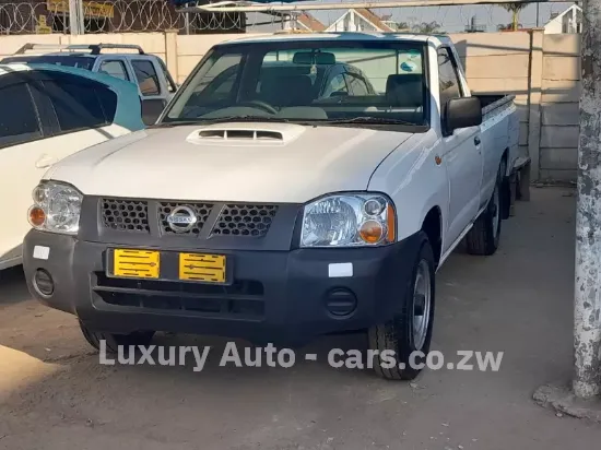 Picture of Nissan Hardbody 2017