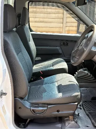 Picture of Nissan NP300 2017