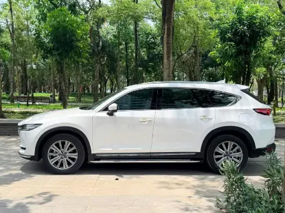 Picture of Three row Mazda CX-8s!