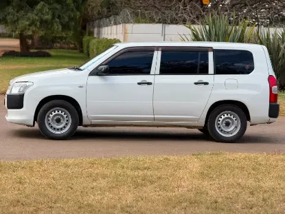 Picture of Toyota Probox 2015