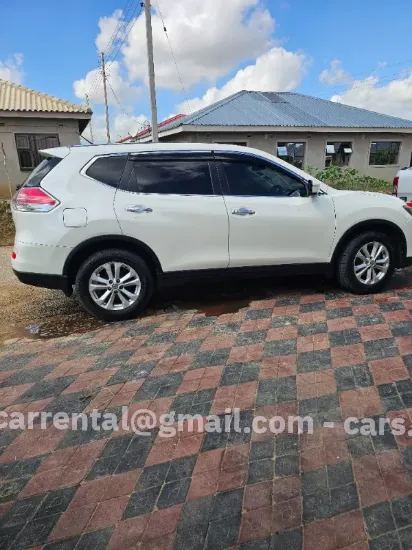 Picture of Mid-SUVs for hire!