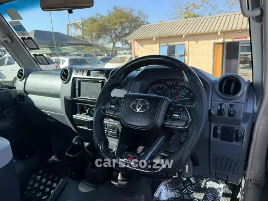 Picture of Toyota Land Cruiser 2018