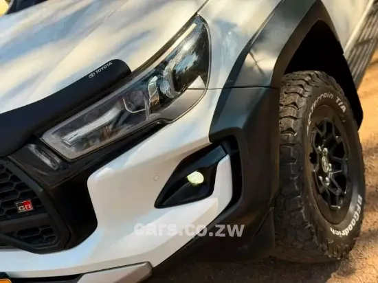 Picture of Toyota Hilux 2025
