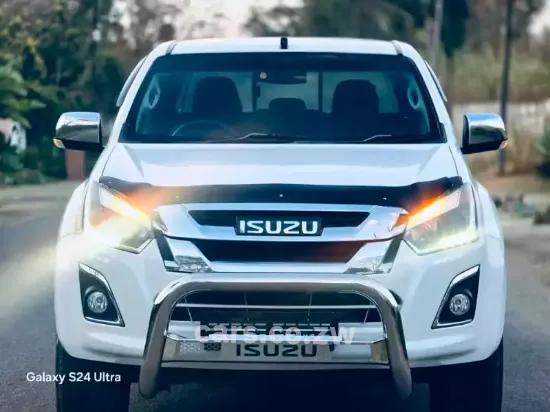 Picture of Isuzu KB300 2017