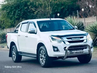 Picture of Isuzu KB300 2017