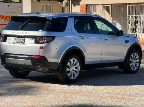 Picture of Land Rover Discovery 2016