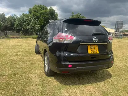 Picture of Mid SUV Auto Nissan Xtrail