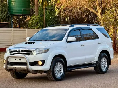 Picture of Toyota Fortuner 2014