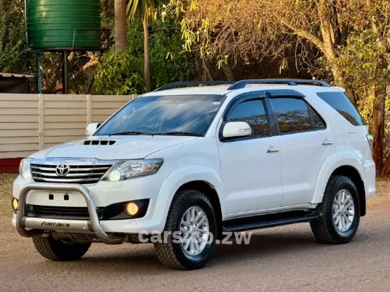 Picture of Toyota Fortuner 2014