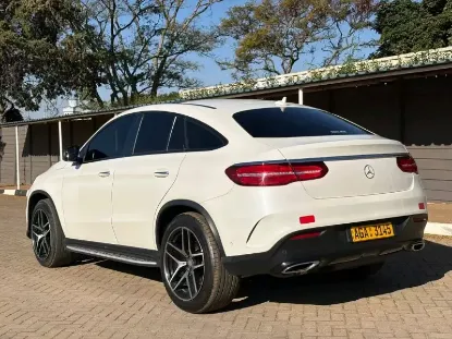 Picture of Mercedes Benz GLE 2016