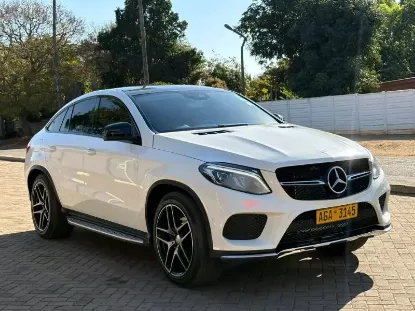 Picture of Mercedes Benz GLE 2016
