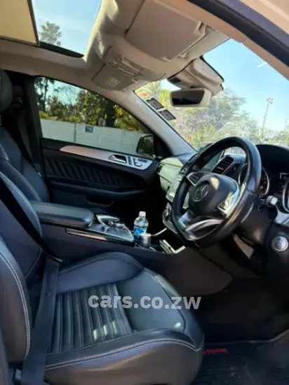 Picture of Mercedes Benz GLE 2016