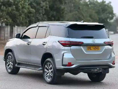 Picture of Toyota Fortuner 2018