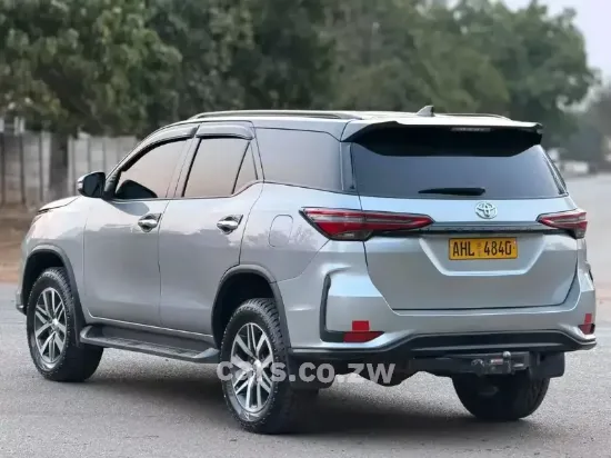 Picture of Toyota Fortuner 2018